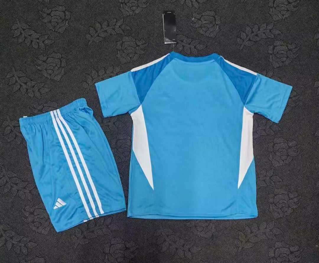2025/2026 Real Madrid Goalkeeper Kit Talla Niño