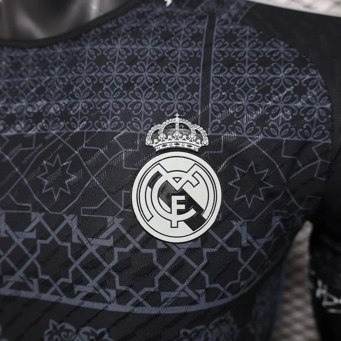 Real Madrid "Mosaic Heritage" Black Edition Edición Especial