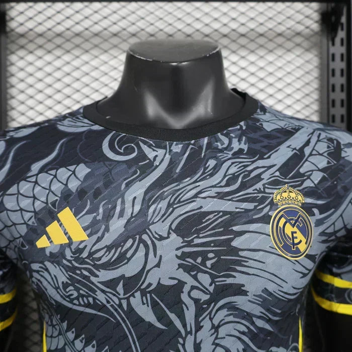 Real Madrid "Silver Fang" Edición Especial