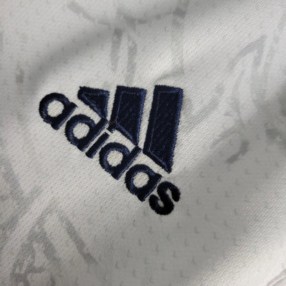 Real Madrid "Dragon Blanco" Edición Especial