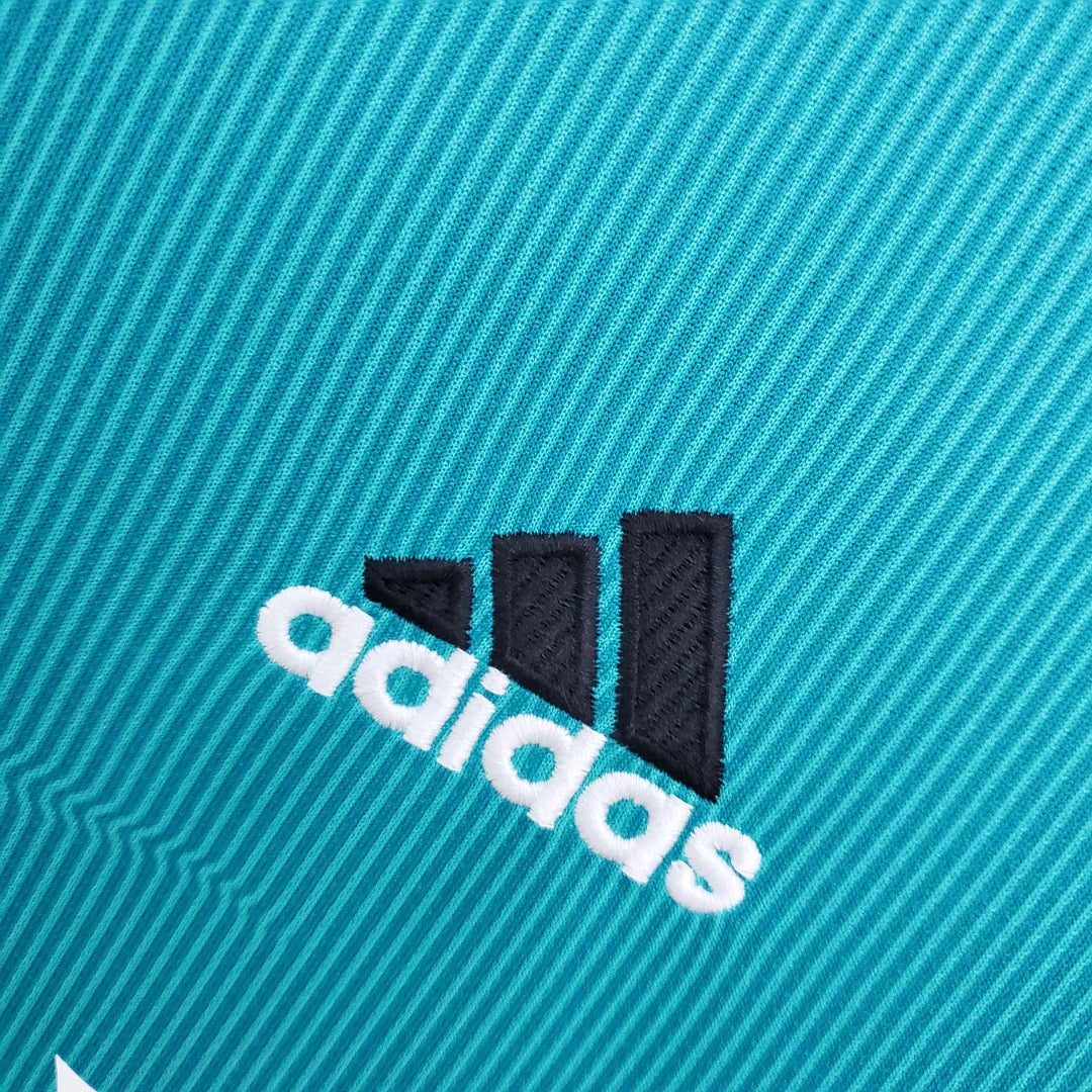2021/2022 Retro Real Madrid Alternativa Visitante