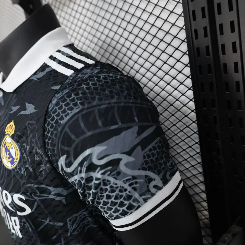 Real Madrid "Dragón Negro" Edición Especial