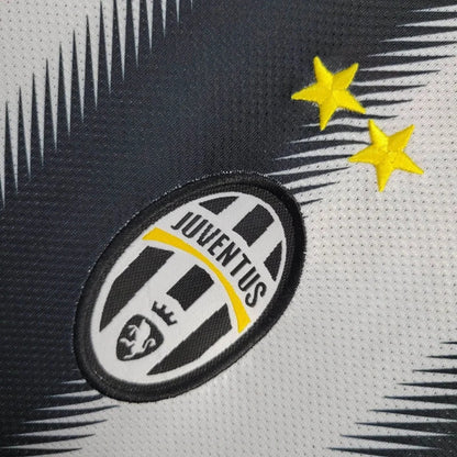 2011-2012 Retro Juventus Local