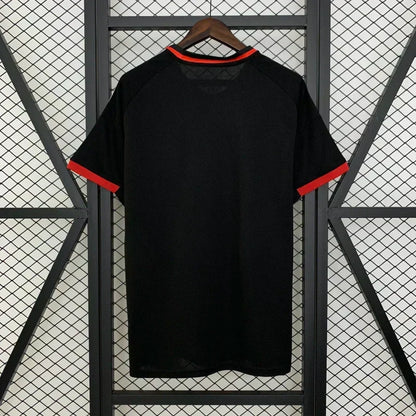 Real Madrid "Serpent Rojo" Edición Especial