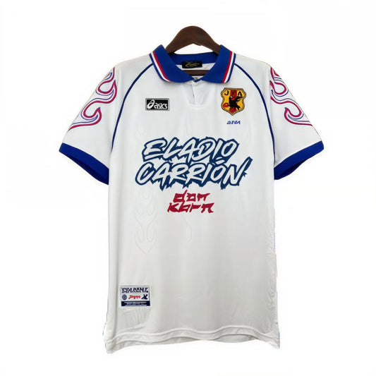 Japón x Eladio Carrión