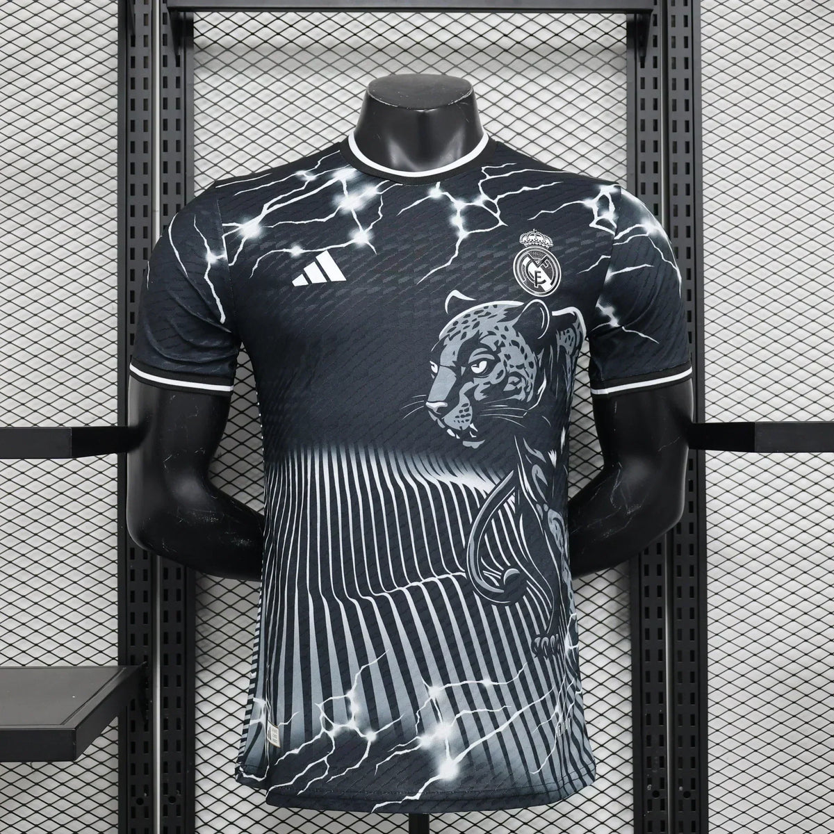 Real Madrid "Black Panther" Edición Especial