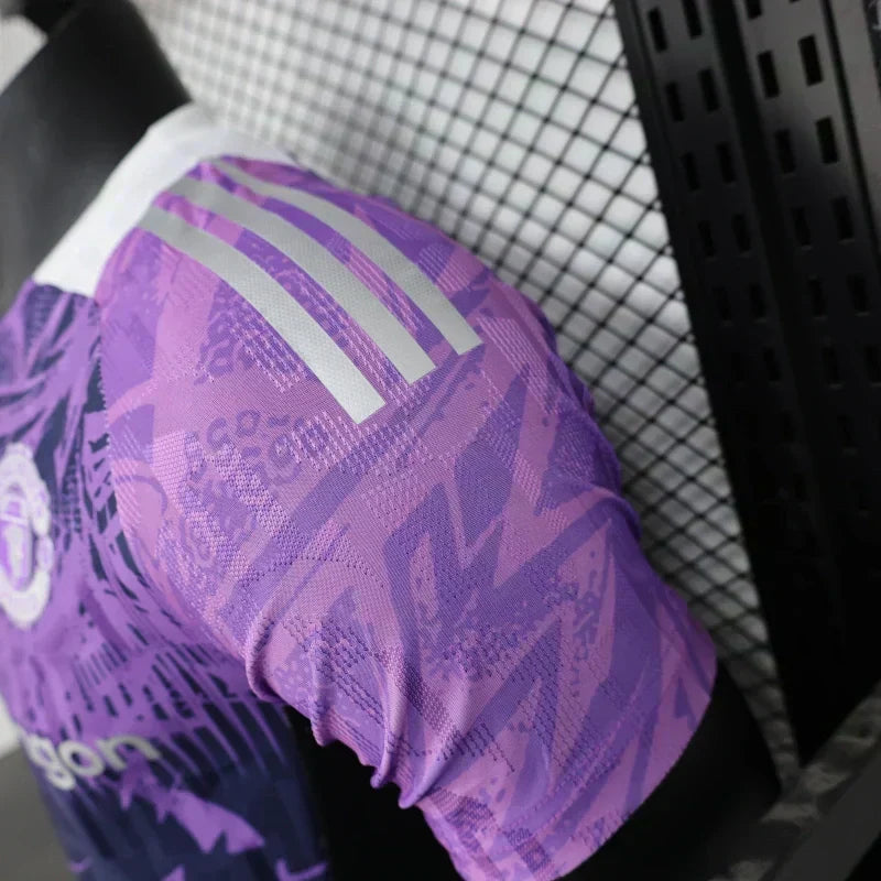 Manchester United "Violet Edge" Edición Especial