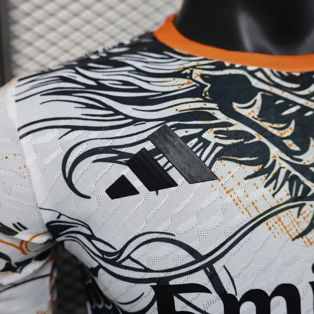 Real Madrid "Dragon Claw" Edición Especial