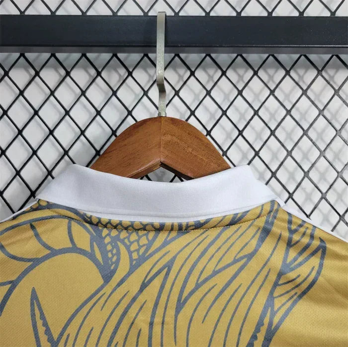 Real Madrid "Dragón Dorado" Edición Especial