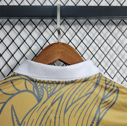Real Madrid "Dragón Dorado" Edición Especial
