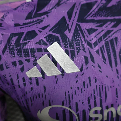 Manchester United "Violet Edge" Edición Especial