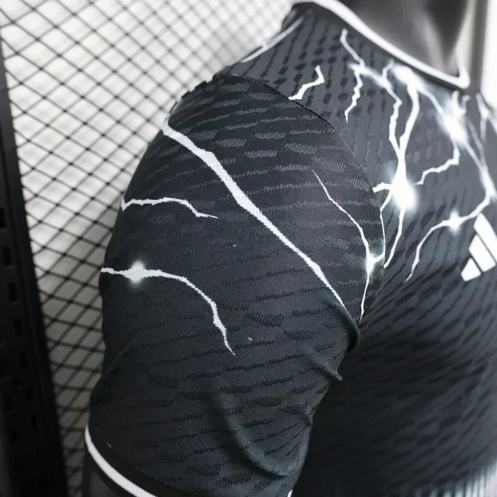 Real Madrid "Black Panther" Edición Especial