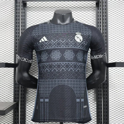Real Madrid "Mosaic Heritage" Black Edition Edición Especial