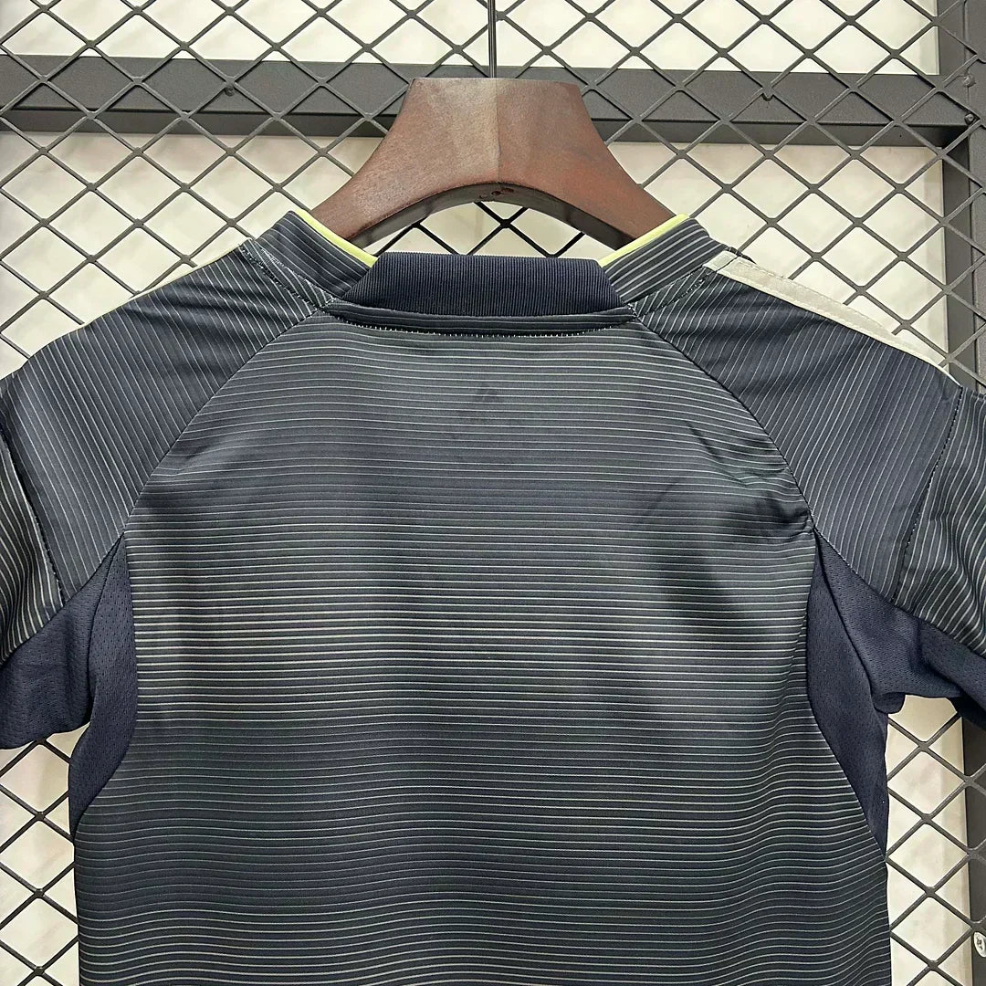 2025/2026 Real Madrid Visitante Kit Talla Niño