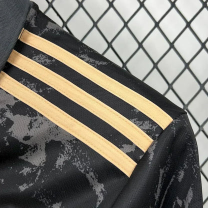 Ajax X Stone Island Edición Especial