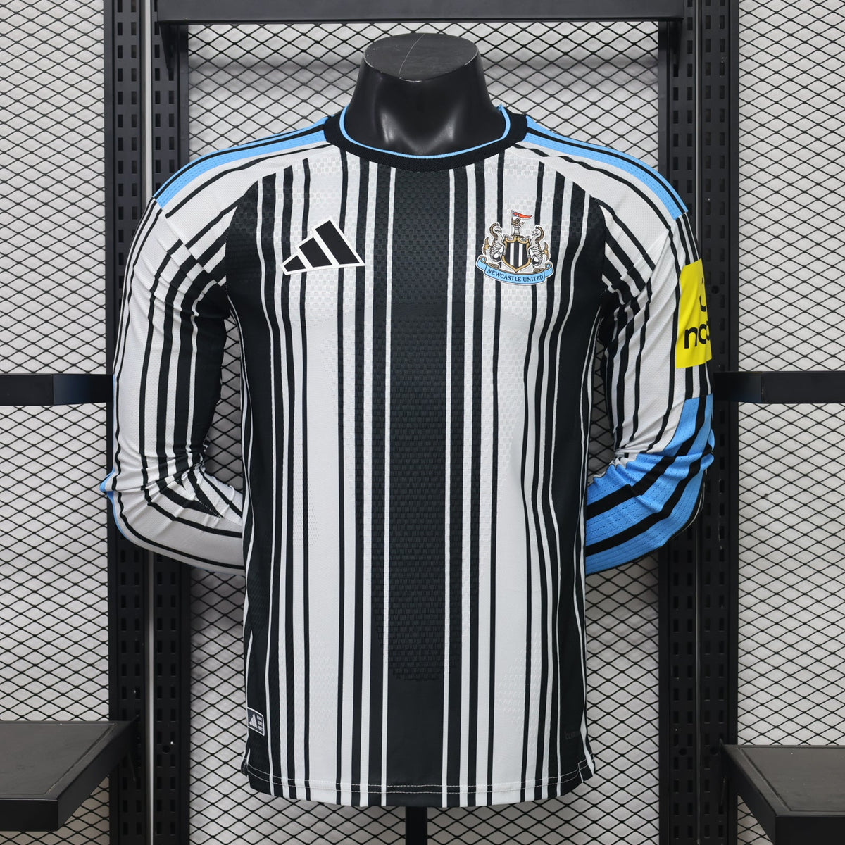2026/2027 Newcastle United Local Manga Larga Kit