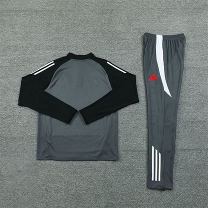 Manchester United Gray Chándal II