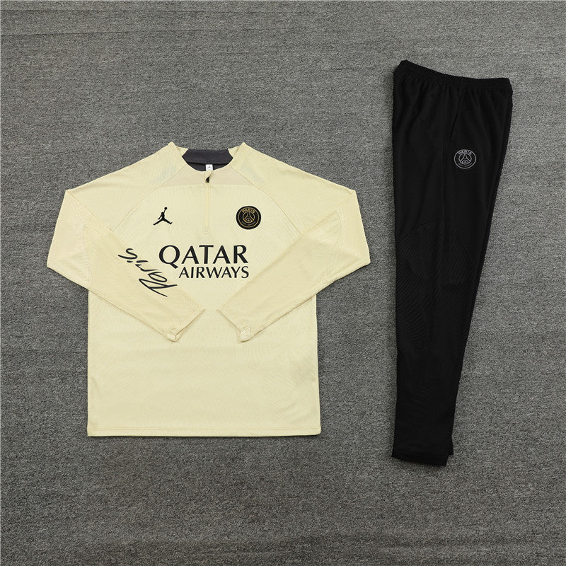 PSG Paris Saint Germain Black and Beige Chándal