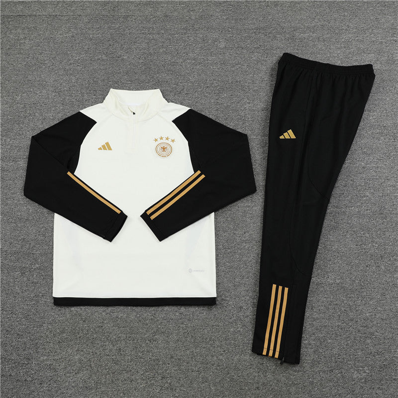 Germany Black and Beige Chándal