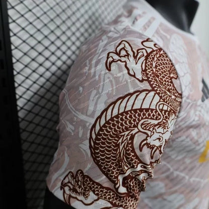 Real Madrid "Crimson Dragon" Edición Especial