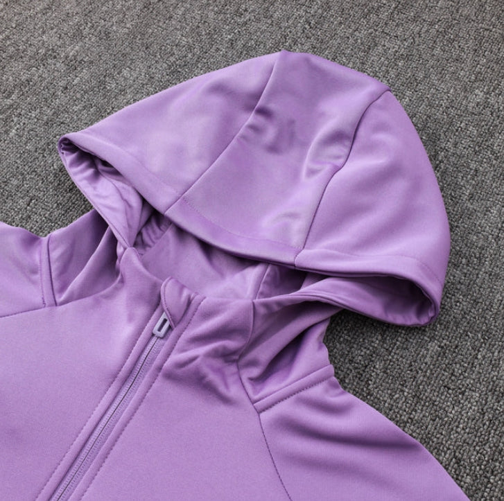 Real Madrid White and Violet Chándal