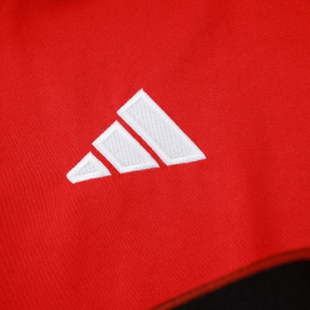 Manchester United Black and Red Chándal