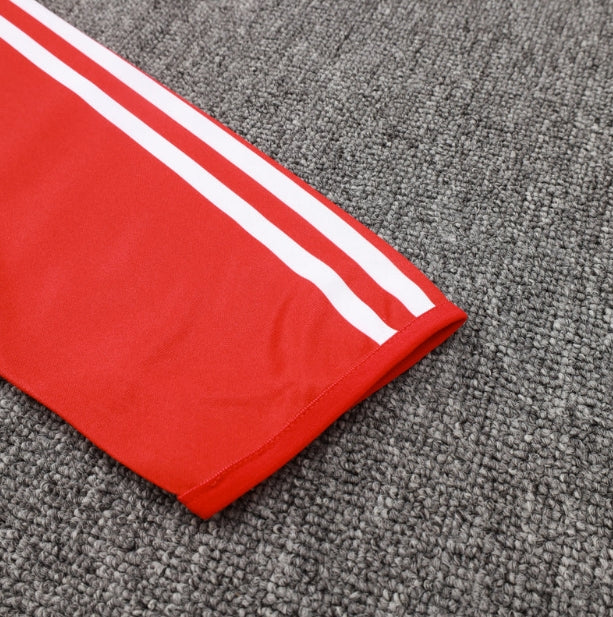 Bayern Munchen Black and Red Chándal II