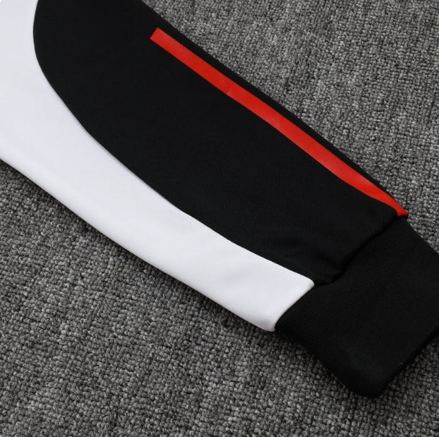 Manchester United White and Black Chándal