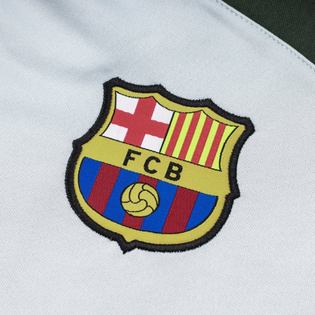 Barcelona White and Olive Green Chándal