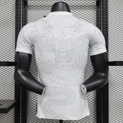 Real Madrid "White Serpent" Edición Especial