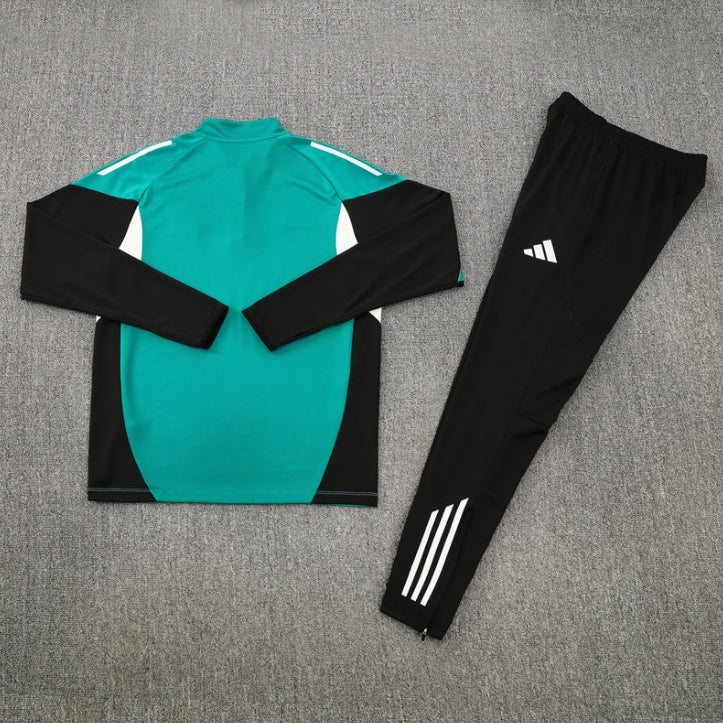 Liverpool “Mint Surge” Chándal