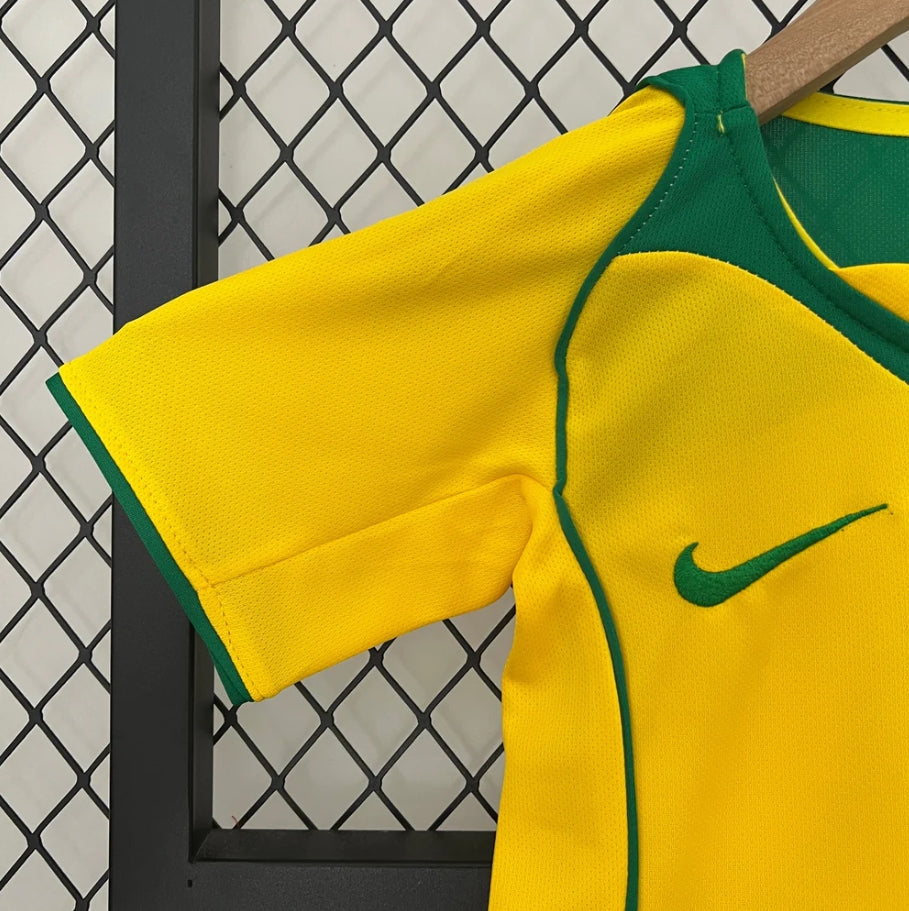Brasil 2002 Local Talla Niño