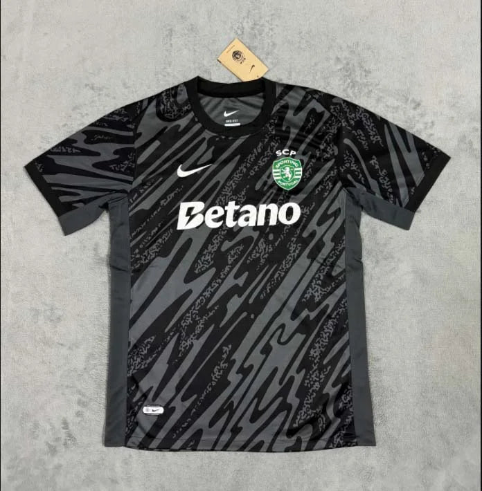 2024/2025 Sporting Lisbon Goalkeeper Kit
