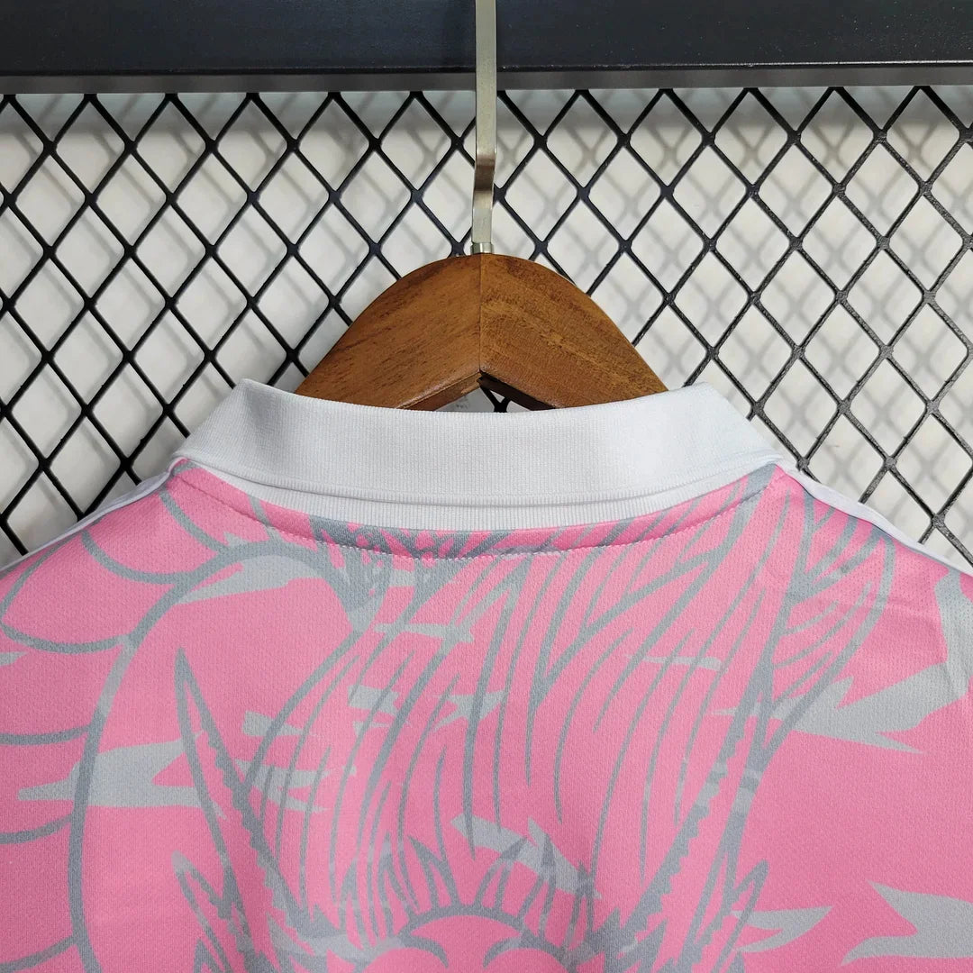 Real Madrid "Dragón Rosa" Edición Especial