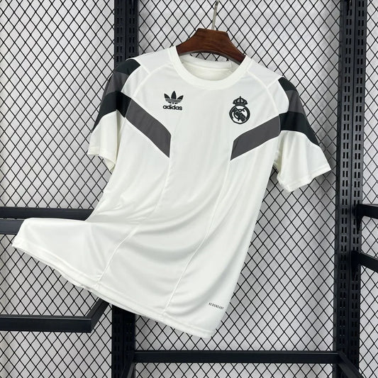 2025/2026 Real Madrid Edición Especial