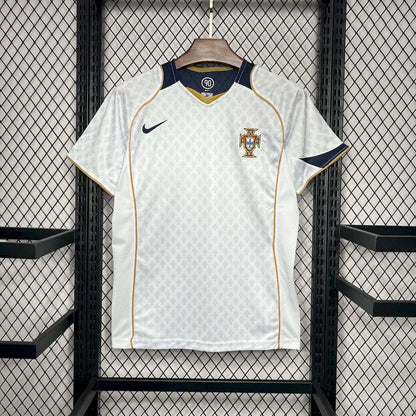 2004 Retro Portugal Visitante