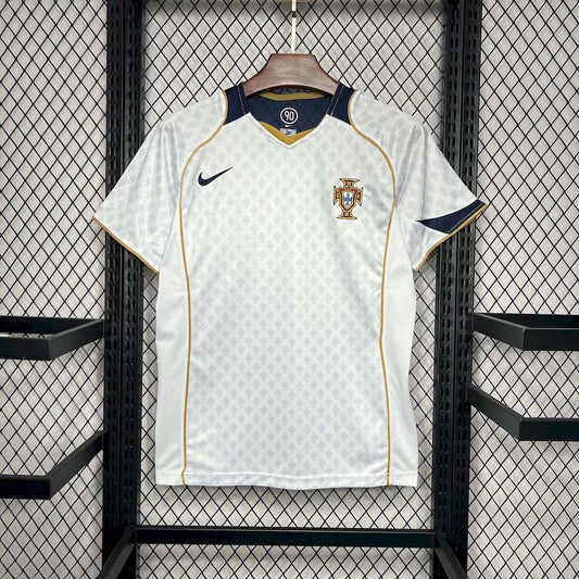 2004 Retro Portugal Visitante