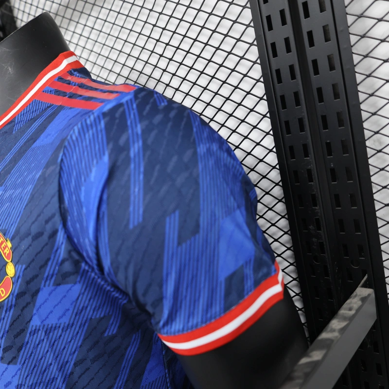 Manchester United "Electric Royal" Edición Especial