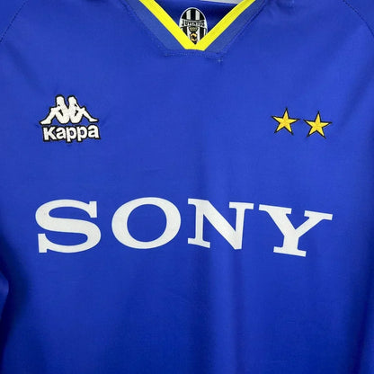 1996-1997 Retro Juventus Visitante Manga Larga