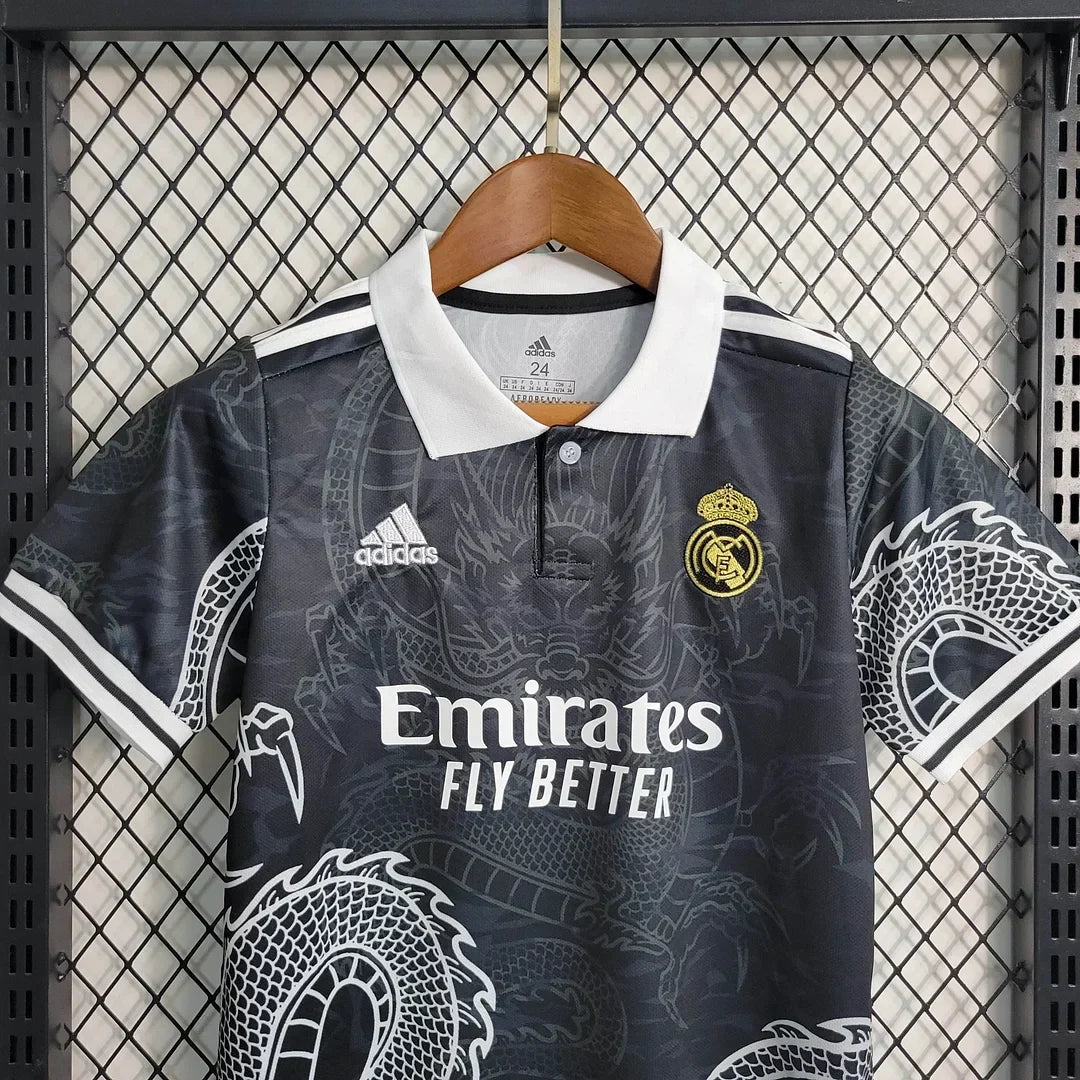 Real Madrid "Dragón Negro" Edición Especial Talla Niño