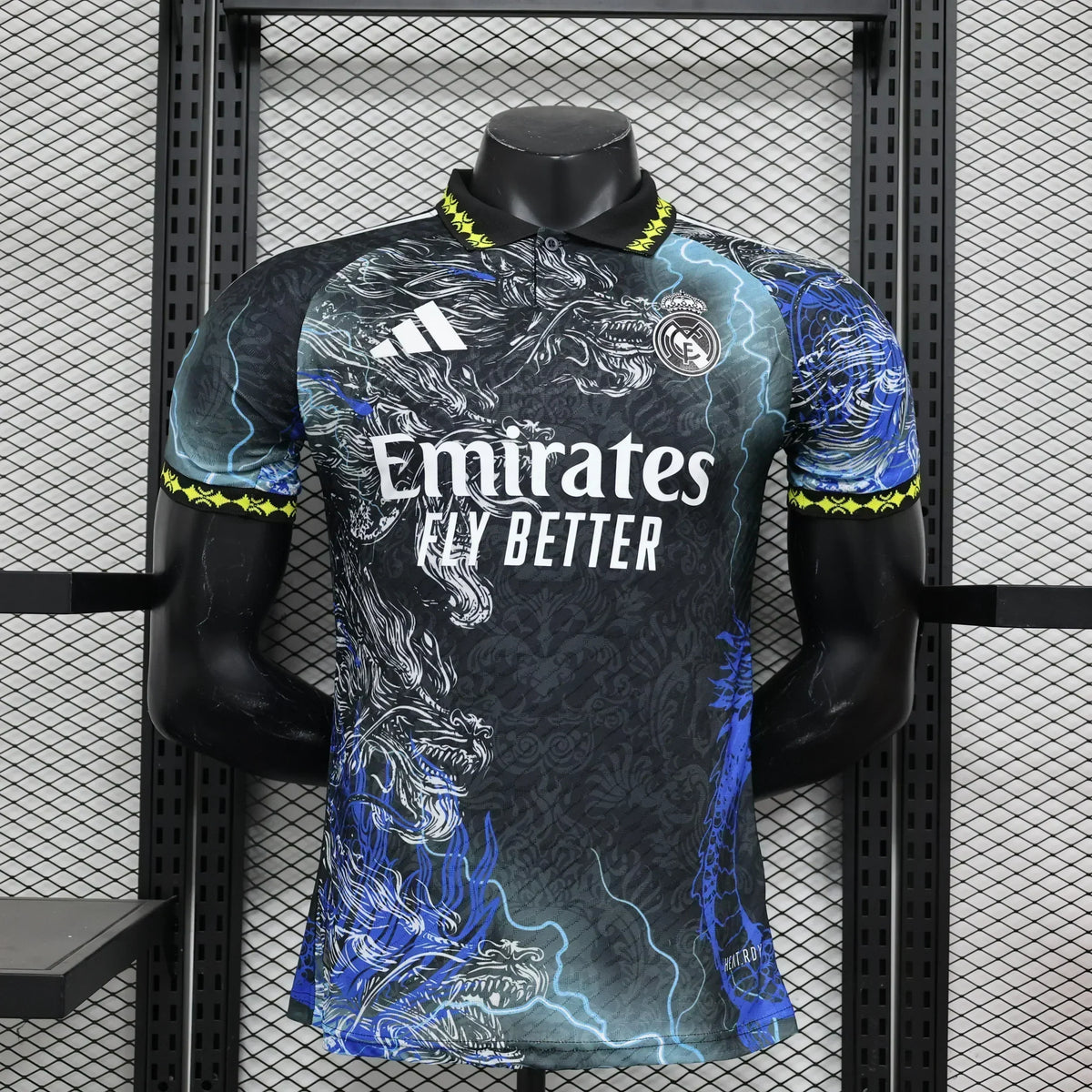 Real Madrid "Thunder Dragon" Edición Especial
