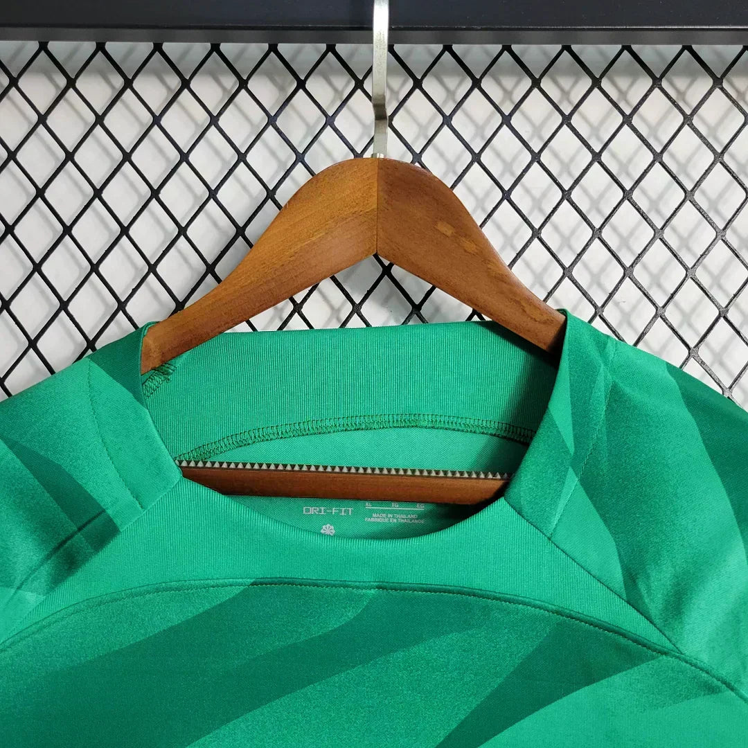 2023/2024 PSG Paris Saint-Germain Goalkeeper Kit Manga Larga